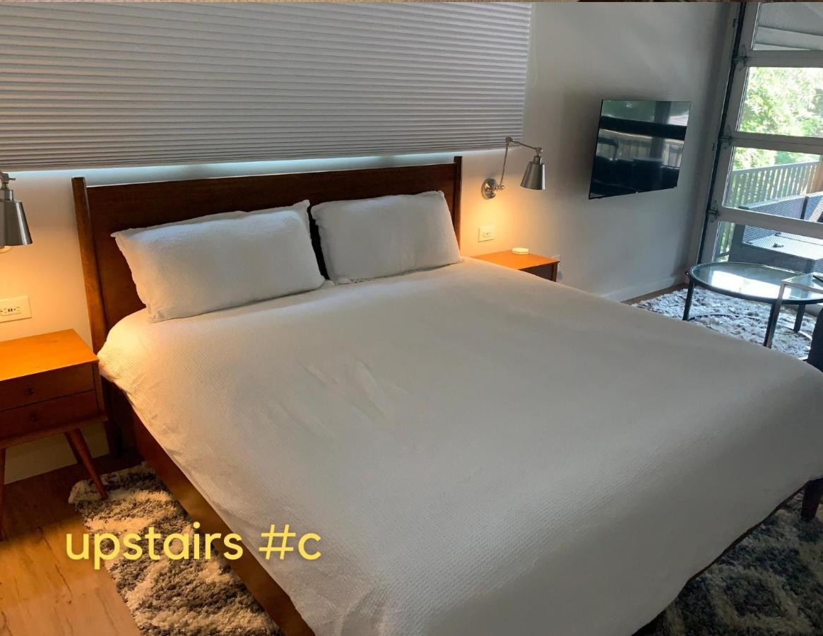 Normalbnb - 2 Blocks From Restaurants, Bars, Hospital Athens Kültér fotó